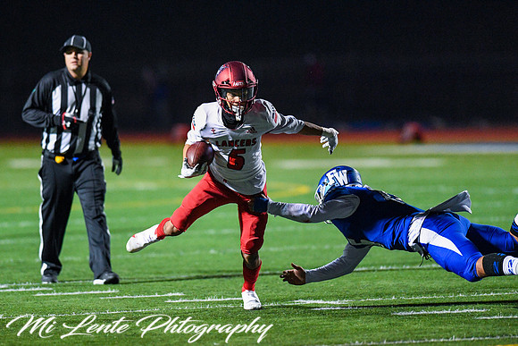 2021 10-08 Kennedy Catholic at Federal Way VAR FTBL Photos by Dee Torres-55