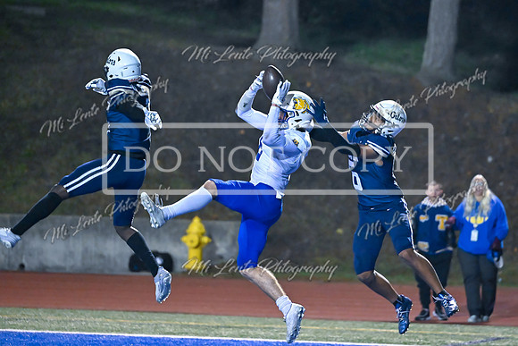 2023 09-29 Decatur at Tahoma VAR FTBL Photos by Dee Torres-005
