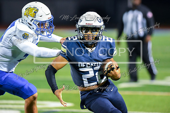 2023 09-29 Decatur at Tahoma VAR FTBL Photos by Dee Torres-003