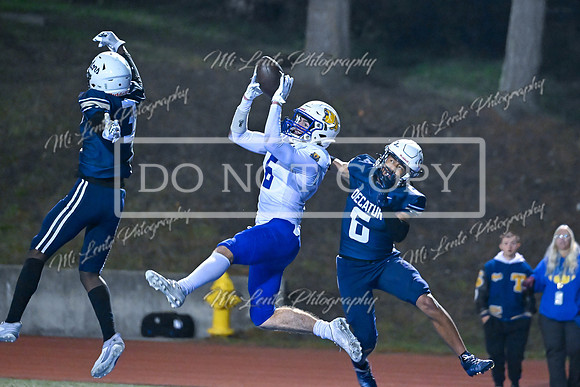 2023 09-29 Decatur at Tahoma VAR FTBL Photos by Dee Torres-006