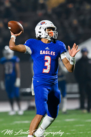 2021 11-05 Federal Way at Graham Kapowsin VAR FTBL Photos by Dee Torres-01